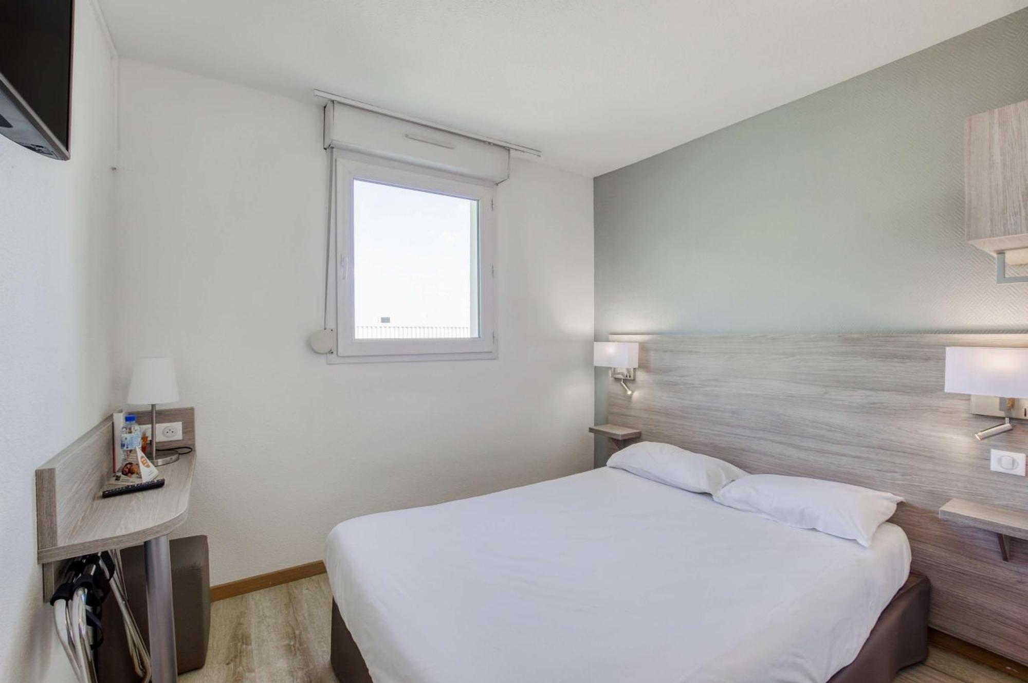 Brit Hotel Клермон-л'Эро Экстерьер фото